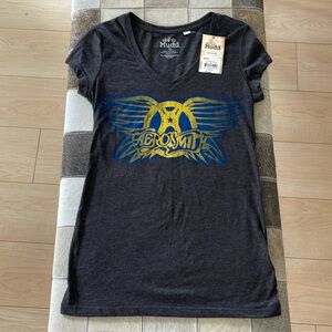New with tags Aerosmith v-neck t shirt, medium